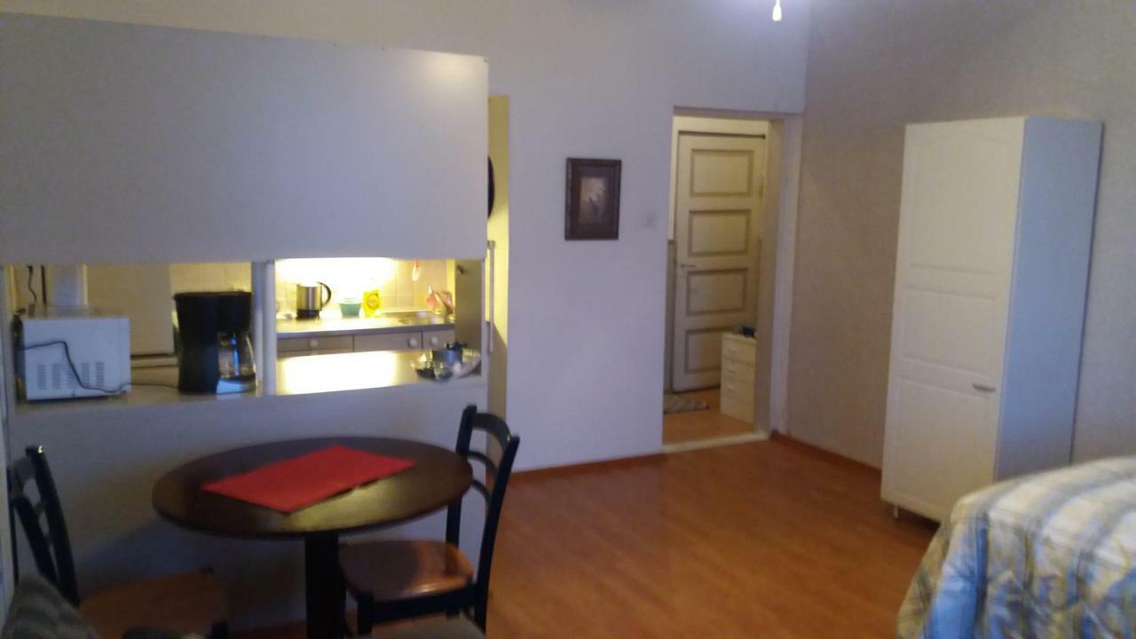 Cosy Studio Apartment Вааса Екстер'єр фото